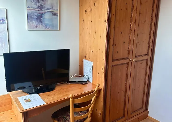 بيت ريفي Metzgerwirt نيوفهارن بي فريسنج